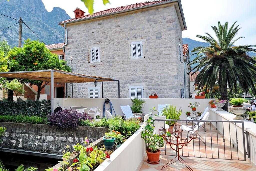 Apartments Ave R Kotor Zimmer foto